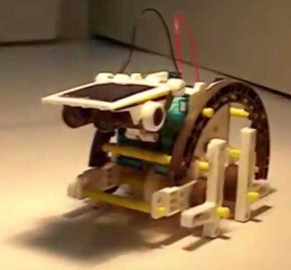 Робот конструктор на солнечной батарее